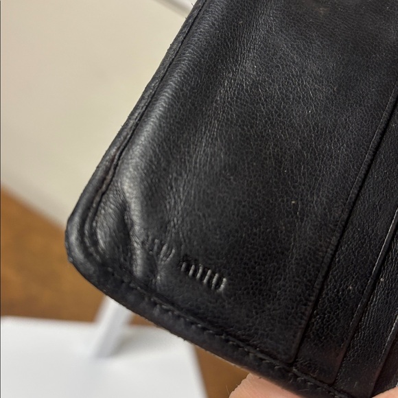 MIU MIU BLACK CALFSKIN LEATHER WALLET with GOLD PUSHLOCK - Picture 11 of 11